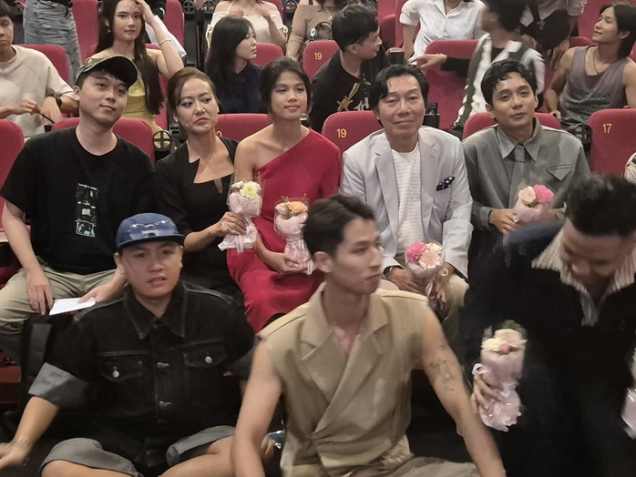 Hồng Ánh, Kiến An hết lòng hỗ trợ người trẻ - Ảnh 8.