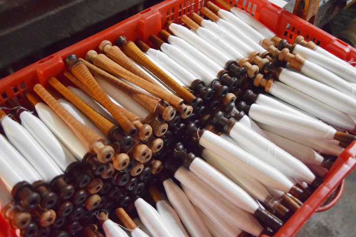 Những máy dệt nhuốm màu thời gian - Ảnh 2.