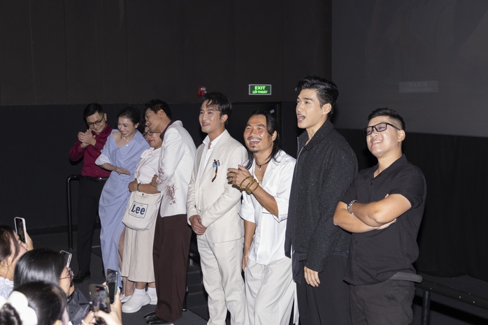 Thực hư chuyện phim Truy tìm Long Diên Hương dùng đạo cụ giá hàng tỉ đồng - Ảnh 5.