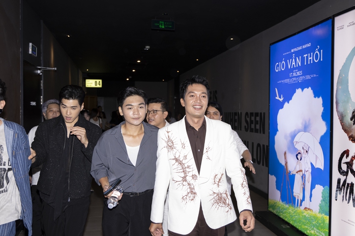 Thực hư chuyện phim Truy tìm Long Diên Hương dùng đạo cụ giá hàng tỉ đồng - Ảnh 2.