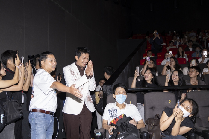 Thực hư chuyện phim Truy tìm Long Diên Hương dùng đạo cụ giá hàng tỉ đồng - Ảnh 3.