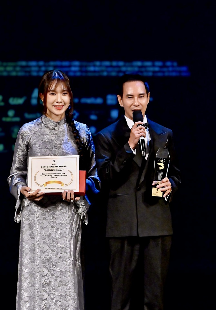 Lý Hải lập "cú đúp" giải thưởng tại Mỹ - Ảnh 1.