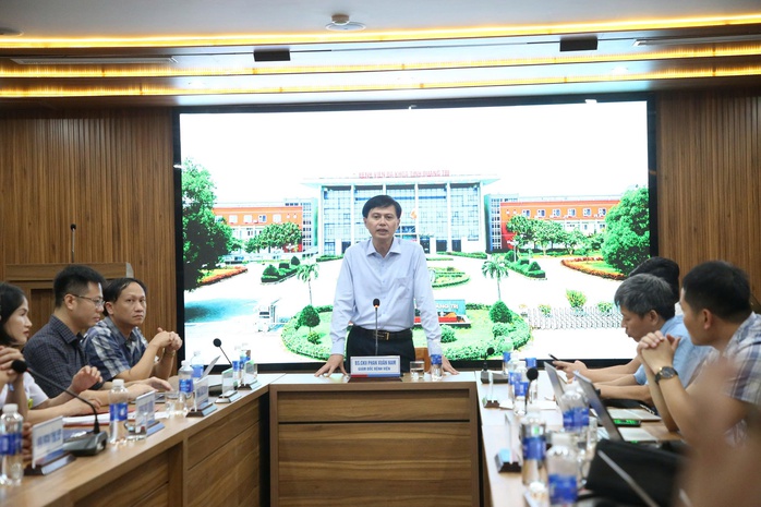 Quảng Trị: Xác định vi khuẩn hiếm gặp gây nhiễm khuẩn vết mổ trên hàng chục bệnh nhân - Ảnh 1.