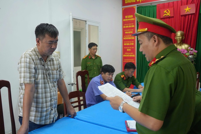 Cựu giám đốc OceanBank Cần Thơ bị khởi tố vì vi phạm quy định cho vay - Ảnh 3. Cựu giám đốc OceanBank Cần Thơ bị khởi tố vì vi phạm quy định cho vay - Ảnh 3.