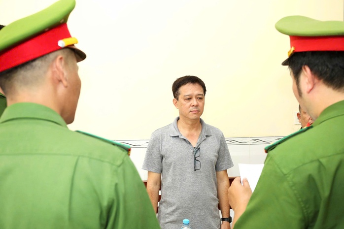 Cựu giám đốc OceanBank Cần Thơ bị khởi tố vì vi phạm quy định cho vay - Ảnh 2. Cựu giám đốc OceanBank Cần Thơ bị khởi tố vì vi phạm quy định cho vay - Ảnh 2.