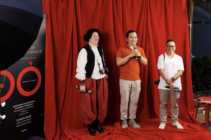 Ba nhiếp ảnh gia kể "sắc đỏ" qua ống kính - Ảnh 2.