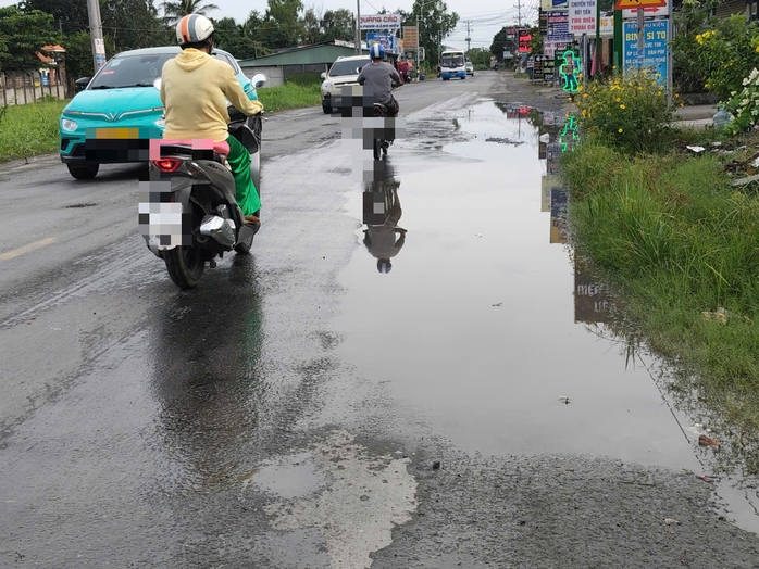 Vụ “Quốc lộ 62 ở Tây Ninh nhiều đoạn tả tơi”: Xảy ra tai nạn chết người - Ảnh 3.