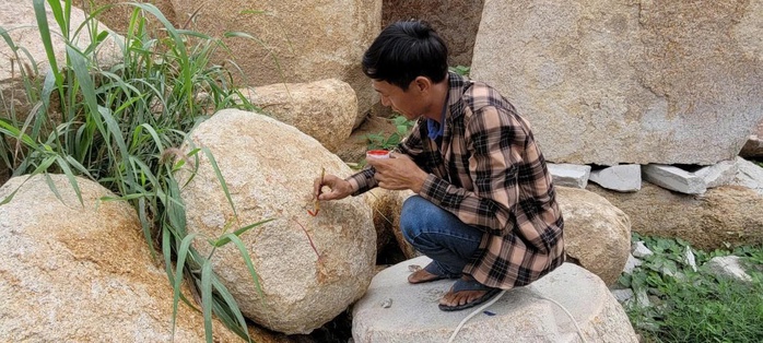 Nghề “thổi hồn” vào đá - Ảnh 2.