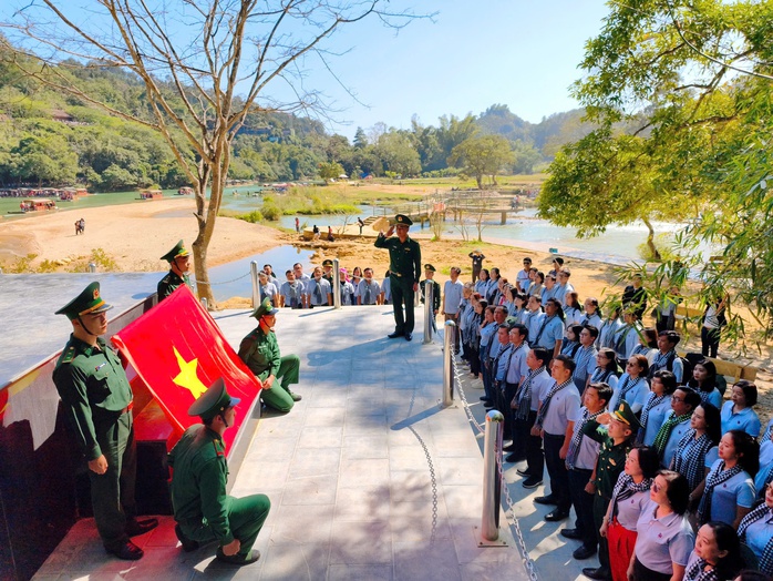 - Ảnh 7. - Ảnh 7.