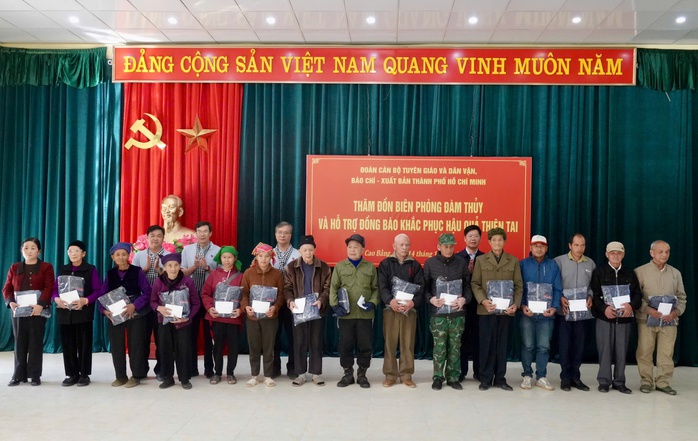 - Ảnh 4. - Ảnh 4.