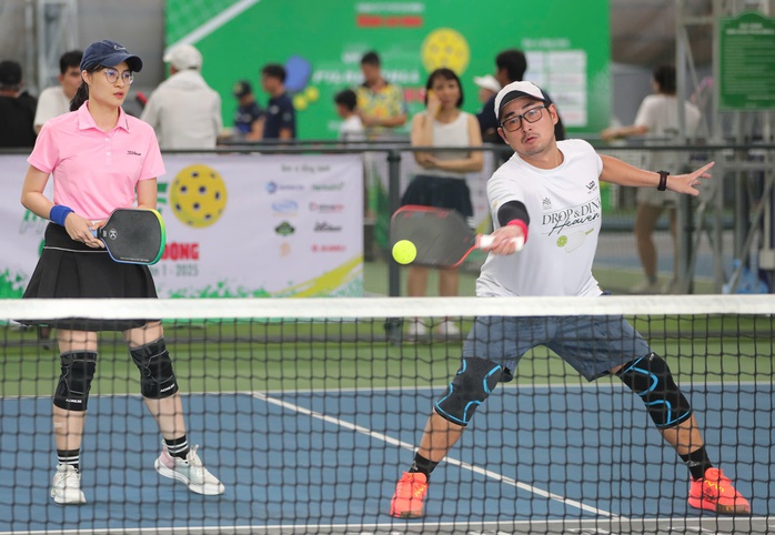 Giao lưu pickleball, sẻ chia với cộng đồng - Ảnh 1.