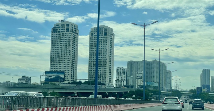 Góc nhìn mới về đánh thuế bất động sản thứ hai và thứ ba ở Việt Nam - Ảnh 1. Góc nhìn mới về đánh thuế bất động sản thứ hai và thứ ba ở Việt Nam - Ảnh 1.