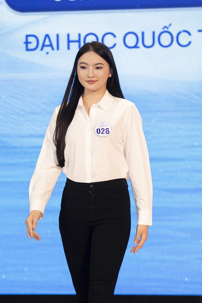 Hoa hậu Quế Anh chọn thí sinh Hoa hậu Sinh viên Hòa bình Việt Nam 2025 - Ảnh 2.
