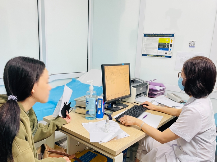 Làm đẹp theo TikTok, KOL: Chuyên gia cảnh báo rủi ro từ trào lưu - Ảnh 3.