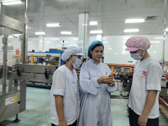 Mỗi Công đoàn phường, xã, Công đoàn cơ sở đăng ký ít nhất một công trình thi đua - Ảnh 2.