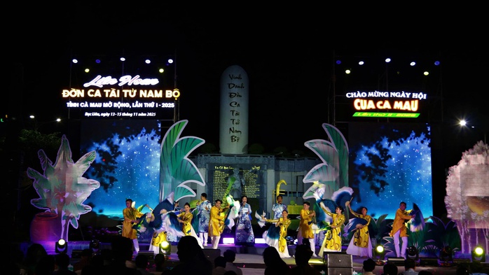 VIDEO: Hơn 100 nghệ nhân, tài tử đờn ca hội tụ tại Cà Mau để chào mừng Ngày hội Cua - Ảnh 1.