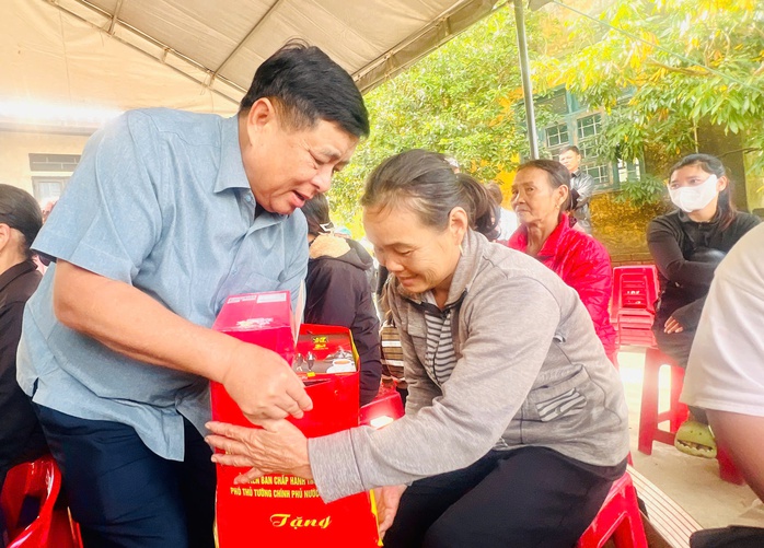 Phó Thủ tướng Nguyễn Chí Dũng kiểm tra tiến độ dự án trọng điểm ở Quảng Trị - Ảnh 3.