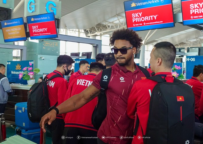 Đội trưởng Đỗ Duy Mạnh: Xuân Son là tiền đạo xuất sắc - Ảnh 1.