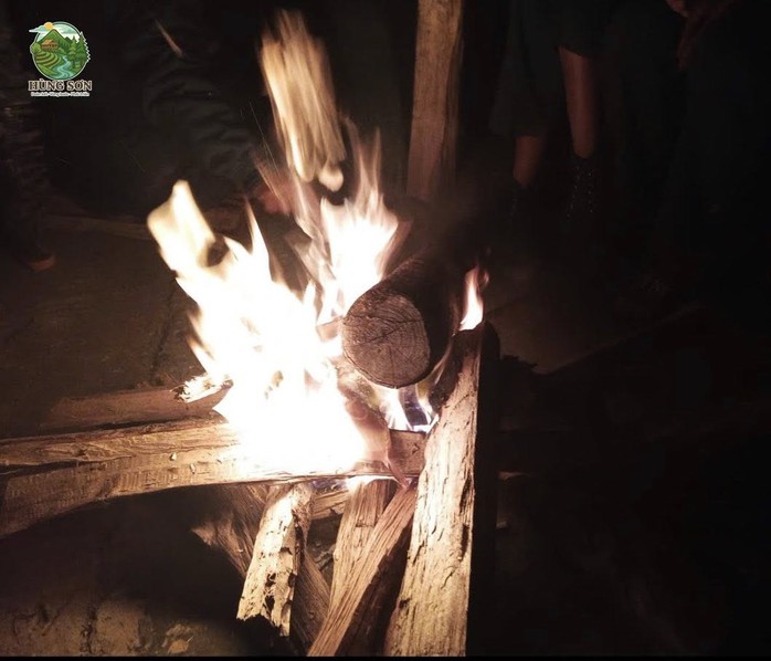 Sạt lở kinh hoàng ở Đà Nẵng: "Về đi em, con đang khát sữa"! - Ảnh 4.