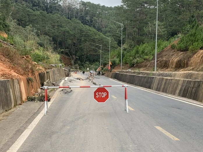 - Ảnh 3. - Ảnh 3.