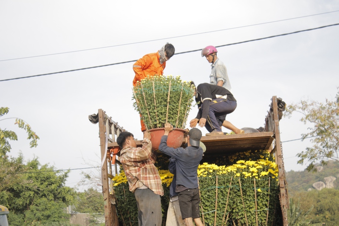 Làng nghề làm đẹp cho mùa Xuân - Ảnh 3.