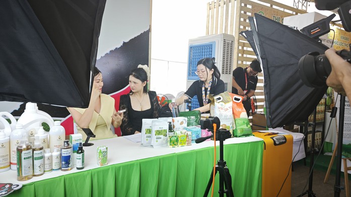 Sản phẩm xanh lên sóng livestream - Ảnh 5.