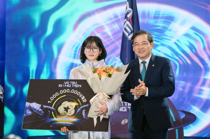 Nữ sinh 20 tuổi chinh phục giải thưởng 1 tỉ đồng - Ảnh 1.