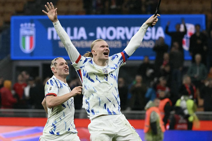 Na Uy ngược dòng vùi dập chủ nhà Ý, đoạt vé dự World Cup sau 28 năm - Ảnh 6.