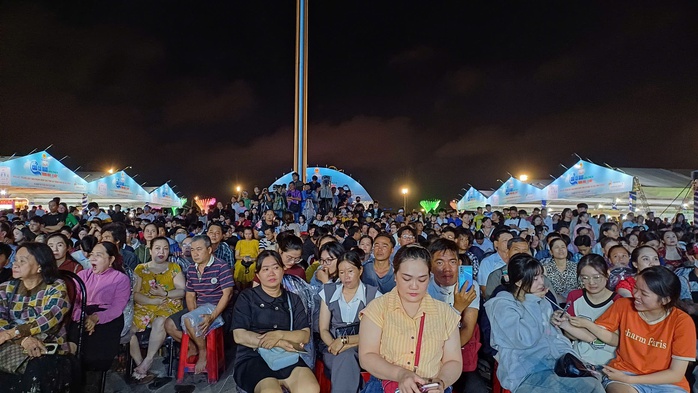 Khai mạc Ngày hội Cua Cà Mau - Ảnh 3.