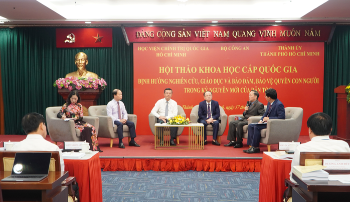 - Ảnh 4. - Ảnh 4.