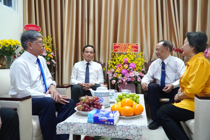 - Ảnh 1. - Ảnh 1.