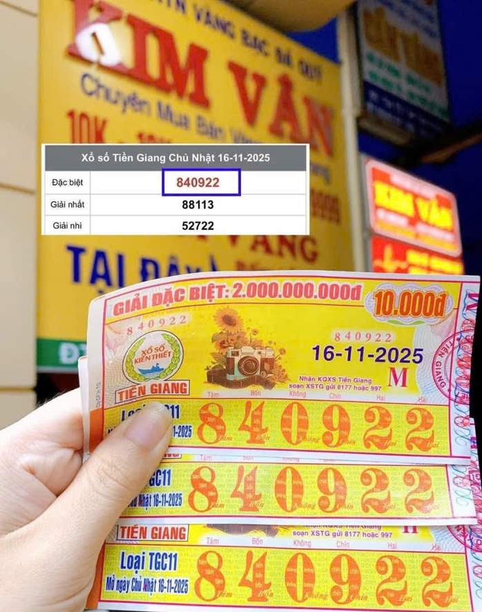 Người đàn ông Đồng Tháp trúng 28 tỉ Đồng Xổ số miền Nam qua chuyển khoản - Ảnh 1. Người đàn ông Đồng Tháp trúng 28 tỉ Đồng Xổ số miền Nam qua chuyển khoản - Ảnh 1.