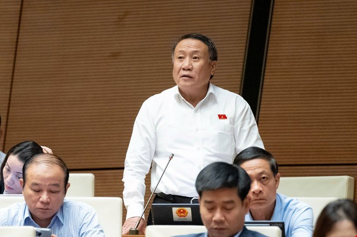 Xe taxi có cần ghế ngồi trẻ em Theo quy định mới từ 1 - 1 - 2026? - Ảnh 1. Xe taxi có cần ghế ngồi trẻ em Theo quy định mới từ 1 - 1 - 2026? - Ảnh 1.