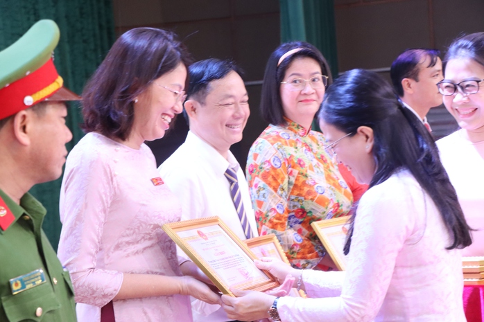 “100 ngày tinh – gọn – mạnh” tại xã Tân Nhựt - Ảnh 2.