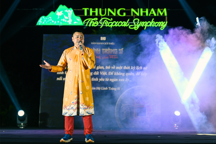 NSND Tự Long hát "Tình đất" cảm ơn Ninh Bình - Ảnh 10. NSND Tự Long hát "Tình đất" cảm ơn Ninh Bình - Ảnh 10.