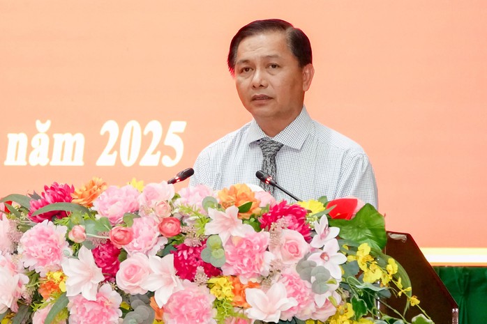 Chủ tịch UBND tỉnh Đồng Tháp Trần Trí Quang giữ chức Phó Bí thư tỉnh ủy Vĩnh Long - Ảnh 1. Chủ tịch UBND tỉnh Đồng Tháp Trần Trí Quang giữ chức Phó Bí thư tỉnh ủy Vĩnh Long - Ảnh 1.