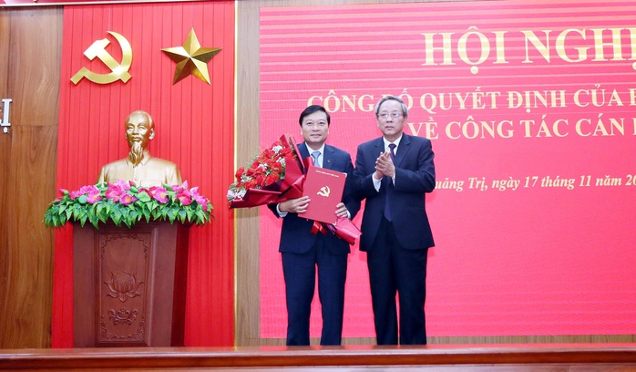 Điều động Chủ tịch UBND tỉnh Nghệ An giữ chức Phó bí thư Tỉnh ủy Quảng Trị - Ảnh 1.