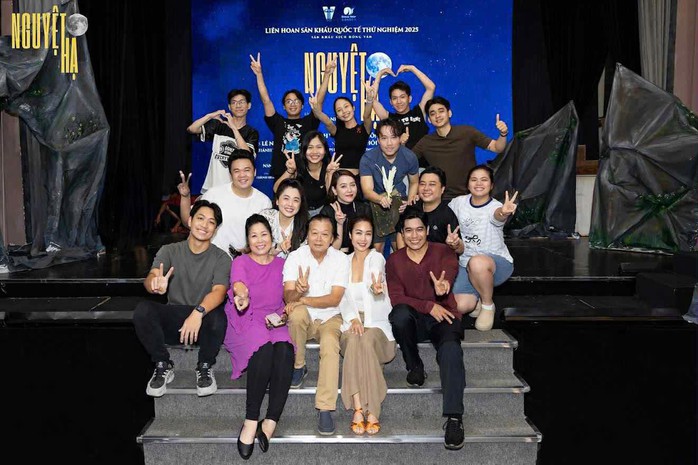 Vinh danh nghệ sĩ - nhà giáo thắp lửa sáng tạo trên những chuyến đò "truyền nghề" - Ảnh 2.