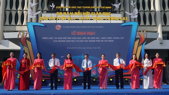 Dấu ấn 50 năm ngành GD-ĐT TP HCM: Xây dựng TP thành trung tâm giáo dục lớn của cả nước và khu vực  - Ảnh 1.