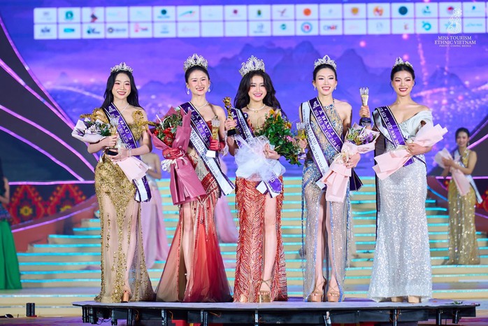 Tiếc cho "nàng thơ xứ Thanh" - Ảnh 1.