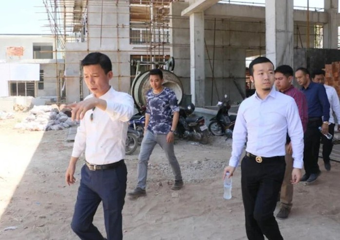 Phanh phui sự thật về chủ tịch Prince Group và 7 “kim chủ” bí ẩn - Ảnh 1.