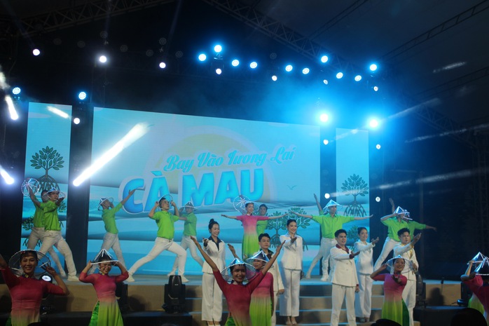 Khai mạc Lễ hội Ẩm thực Ngày hội Cua Cà Mau 2025 tại TP HCM  - Ảnh 1.