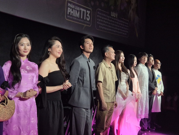 Xuân Lan bật khóc vì Hương Giang và Tú "Mưa đỏ" - Ảnh 5.