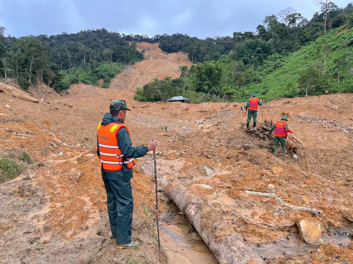 Tìm thấy một thi thể tại khu vực lở núi ở thôn Pứt – Đà Nẵng - Ảnh 1.
