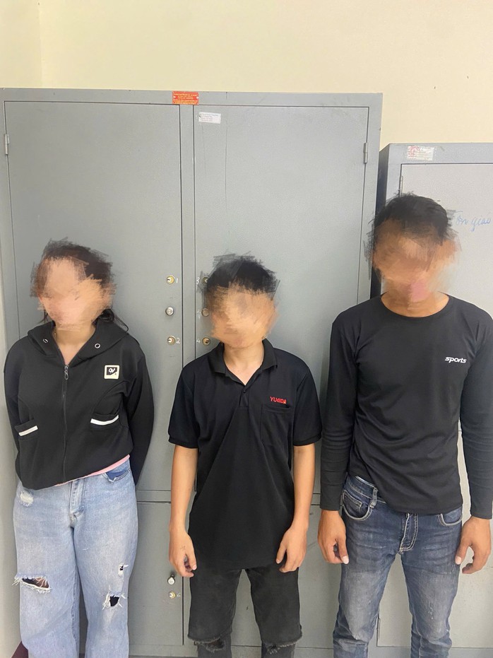 Đánh nhau giữa quản lý xưởng và bạn bè ngòai công ty ở Đồng Nai - Ảnh 1.