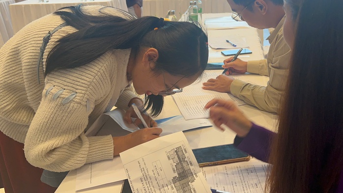 Công an chứng kiến lễ bốc thăm mua nhà ở xã hội ở khu đô thị hiện đại bậc nhất Huế - Ảnh 2.