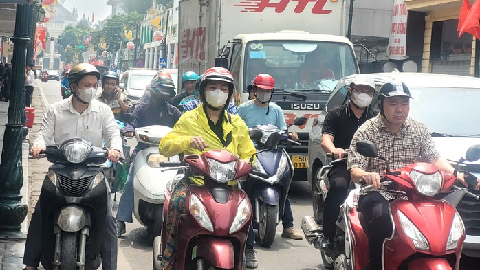 Hà Nội và TPHCM kiểm định khí thải xe máy từ 1 - 7 - 2027: Thông tin cần biết - Ảnh 1. Hà Nội và TPHCM kiểm định khí thải xe máy từ 1 - 7 - 2027: Thông tin cần biết - Ảnh 1.