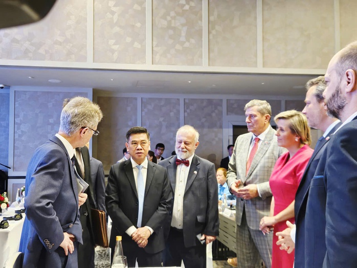 TP HCM mời gọi doanh nghiệp Séc đầu tư vào công nghệ cao và hạ tầng giao thông - Ảnh 3.