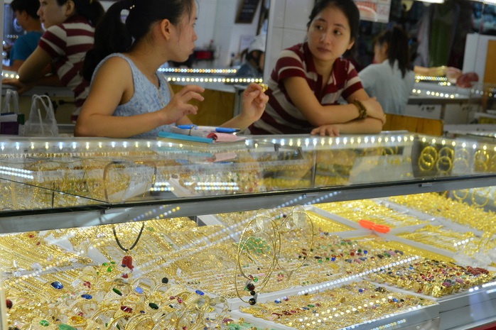 Giá vàng hôm nay 19 - 11 tăng mạnh trở lại giữa bất ổn kinh tế toàn cầu - Ảnh 1. Giá vàng hôm nay 19 - 11 tăng mạnh trở lại giữa bất ổn kinh tế toàn cầu - Ảnh 1.