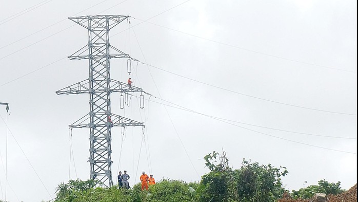 - Ảnh 2. - Ảnh 2.